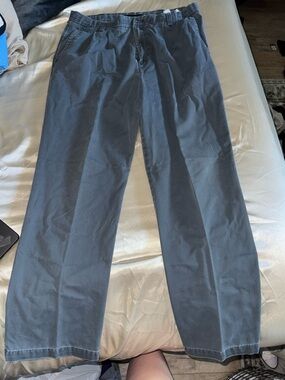 Dockers Men's Straight-Leg Chinos in Charcoal Gray